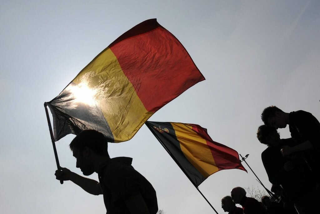 Бельгійська двомовність: виникла з сепаратизму, завершується розколом