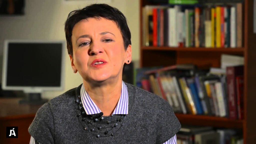 Ми не помічаємо другорядного становища україномовних громадян – Оксана Забужко